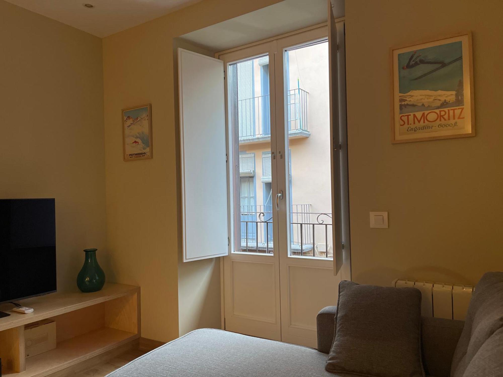 Heritage Apartments Cerdanya Al Carrer Major I Parking 普奇塞达 外观 照片